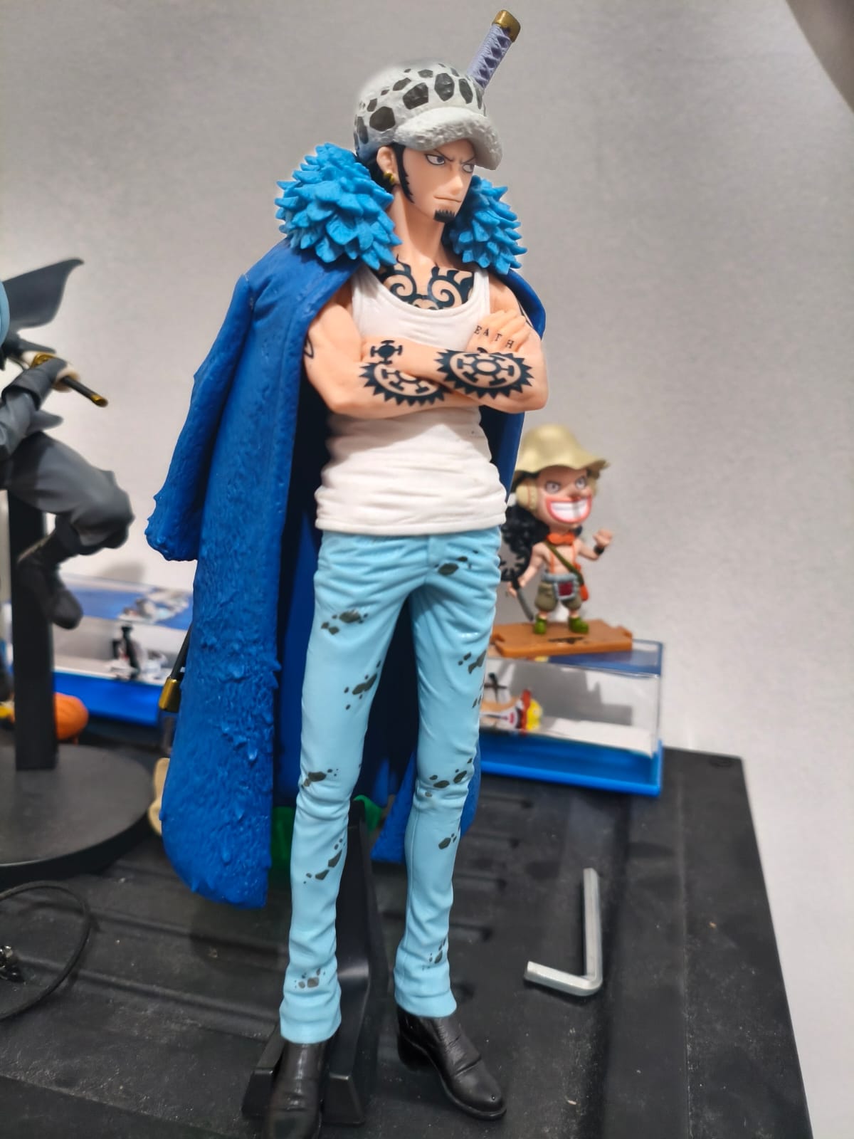 [BIB] Figure one piece Trafagal D Law KOA foto 2